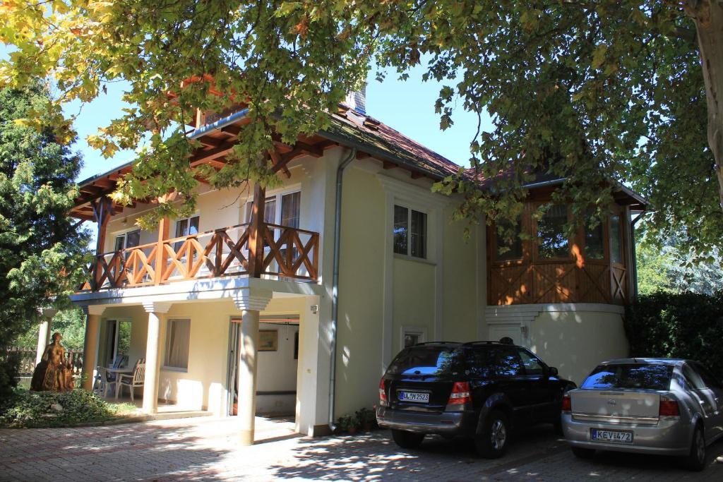 Szanto Villa ヘーヴィーズ エクステリア 写真